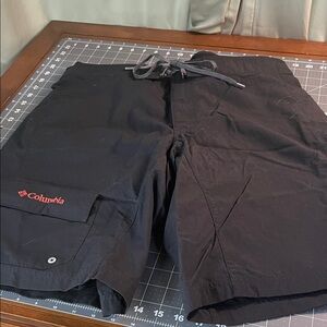 Columbia Titanium Black Cargo Water Shorts with Removable Liner